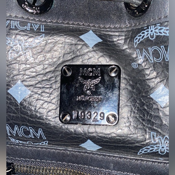 COPY - MCM mini bucket bag - Picture 2 of 8